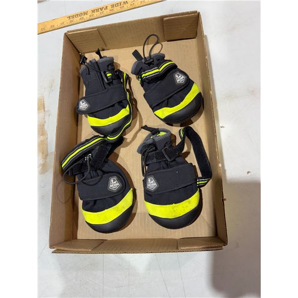 Pet shoes XXL