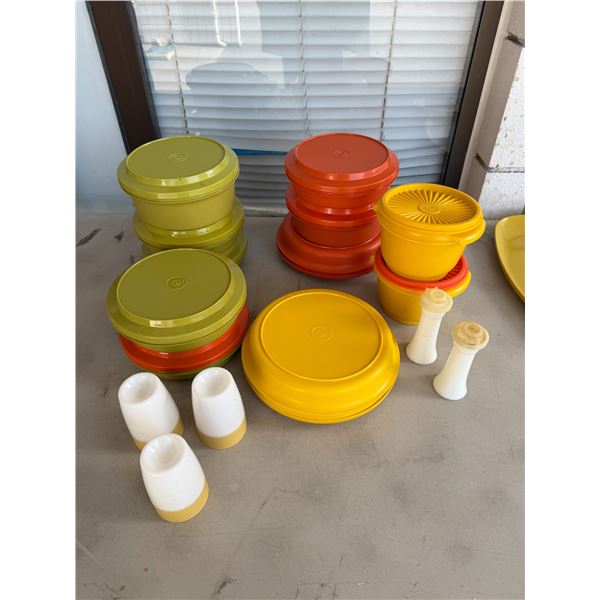 Vintage tupperware