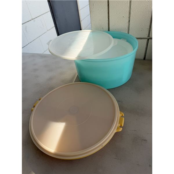 Vintage tupperware