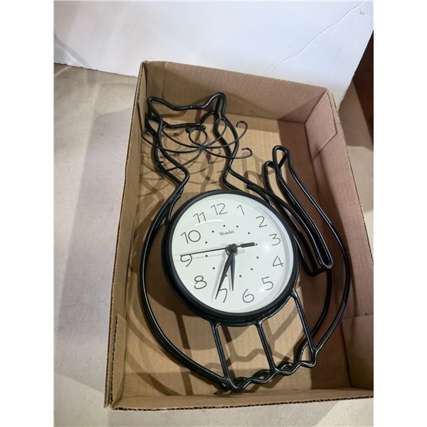 West CLOX clock cat