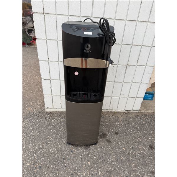 Primo, hot and cold water water machine
