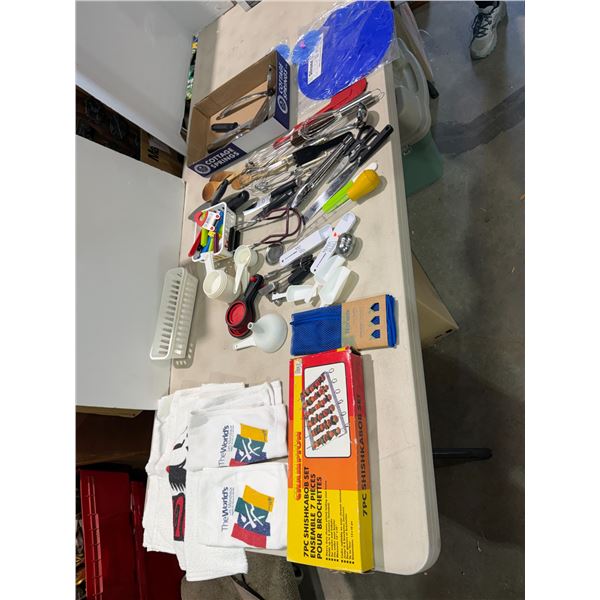 Miscellaneous kitchen items