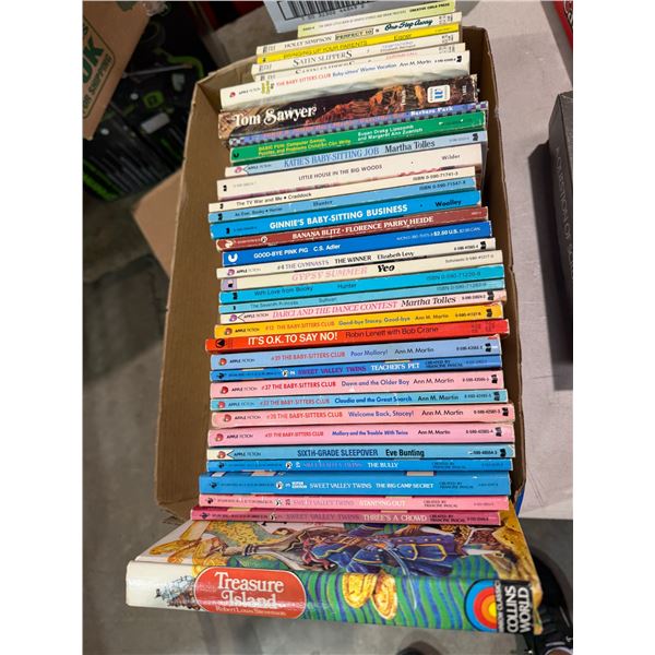Books babysitters club Tom Sawyer treasure Island et