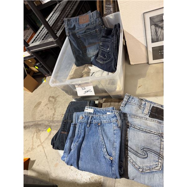Jeans size 32