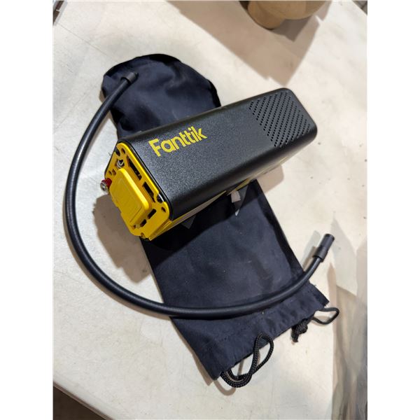Fanttik tire inflator