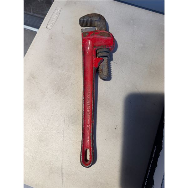 Pipe wrench 14 inch