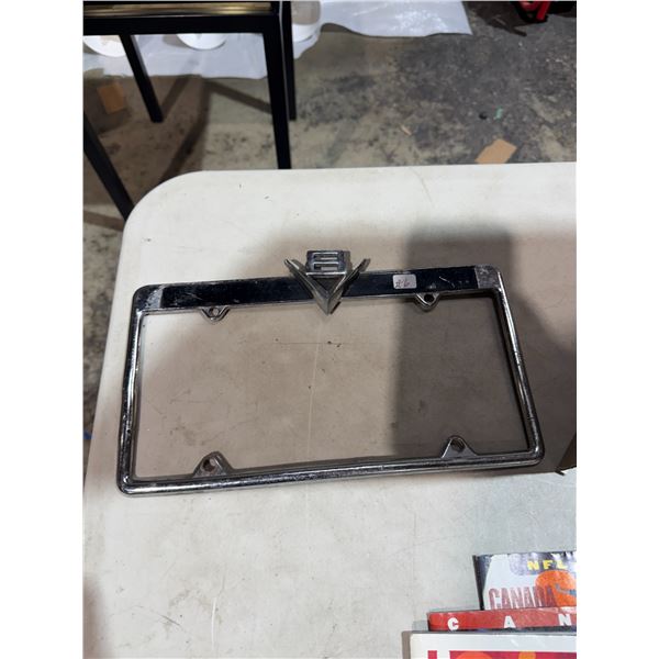 Vintage V8 license plates surround