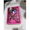 Image 1 : Grinder and nut crackers and picker