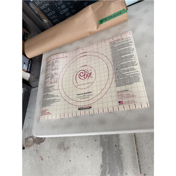 Pastry rolling board