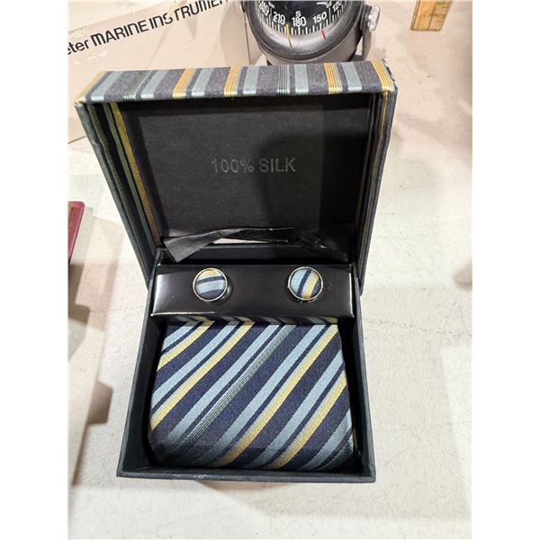 Silk tie and cufflinks