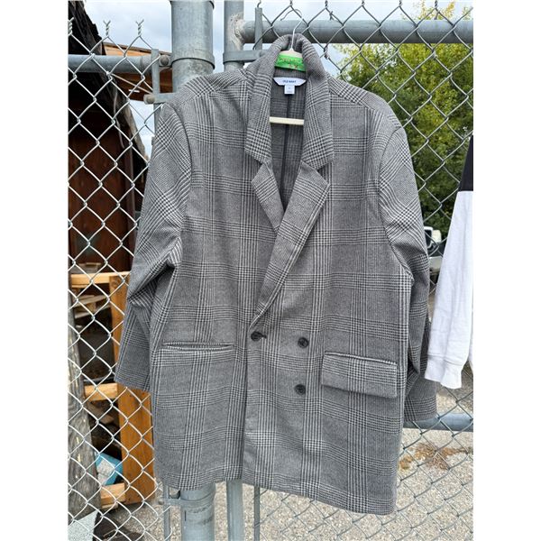 Old Navy size 3 XL