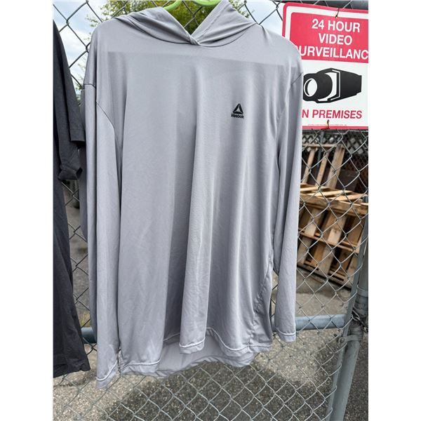 Reebok shirt size XL