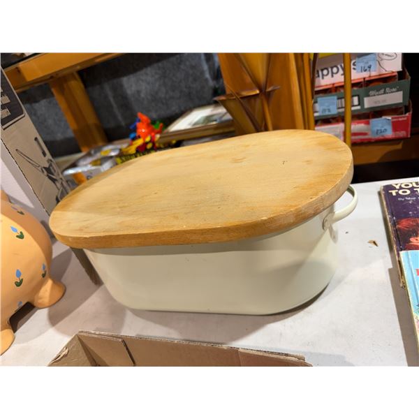 Tin container with cutting board