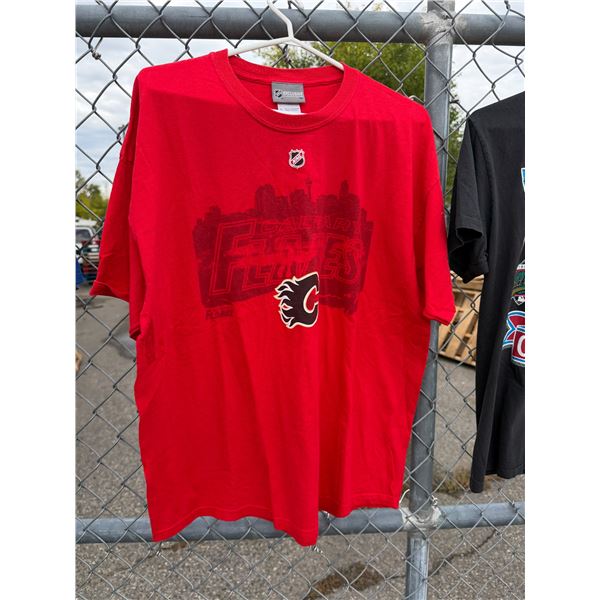 Calgary flames T-shirt, size