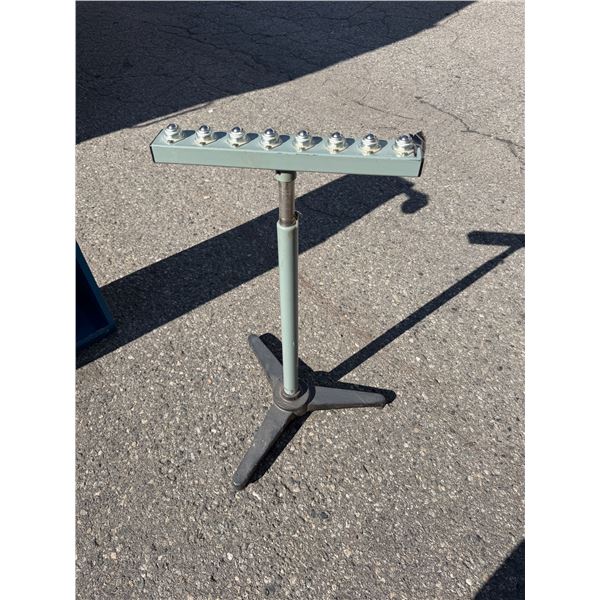 Roller stand