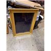 Image 1 : Shadowbox frame 20 1/2" x 27 1/2