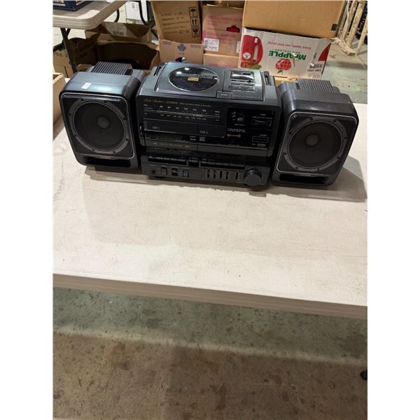 Shelf stereo Fisher