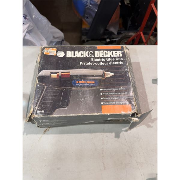 Black & Decker electric glue gun