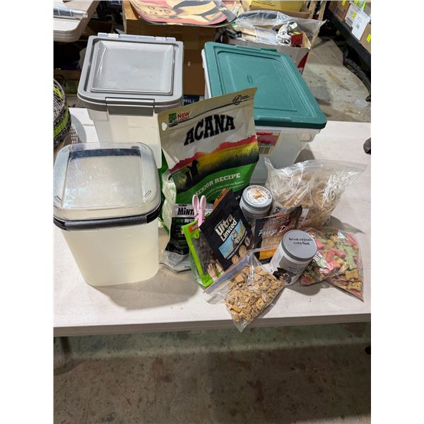 Pet items and bins