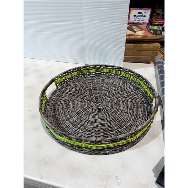 Tray 17 1/2 inches round