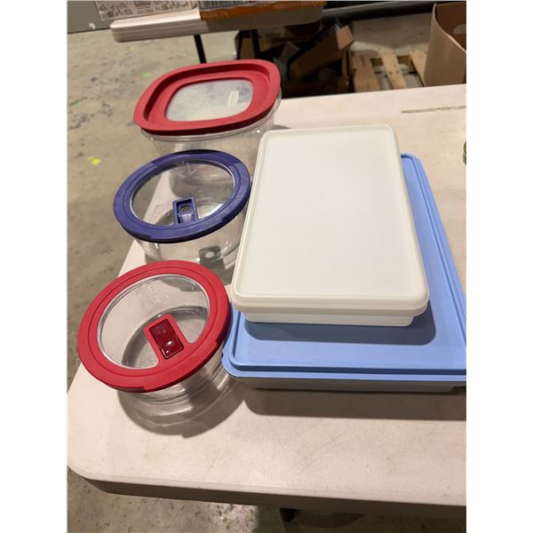 Reusable containers