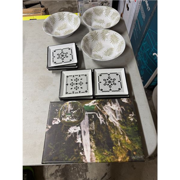 Dishes and decor