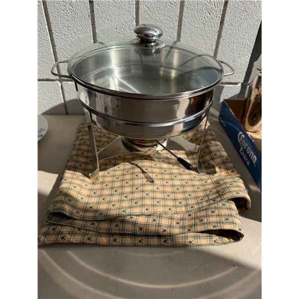 Shaving dish and linen table runner