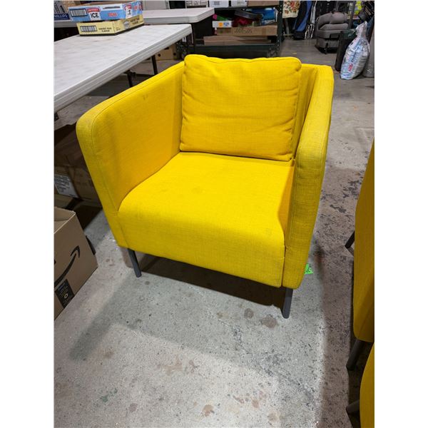 Accent chair