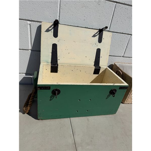Wood crate