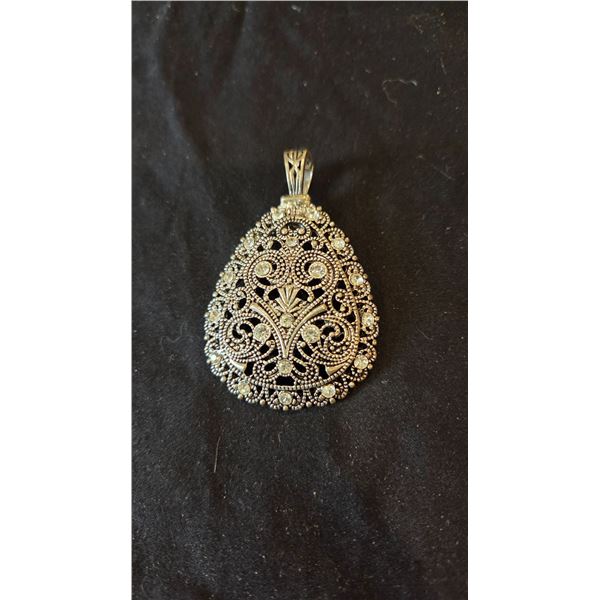 Pendant
