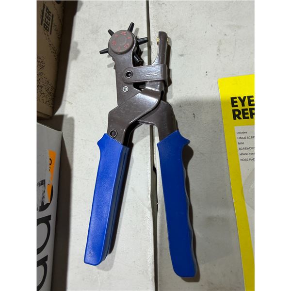 Punch pliers