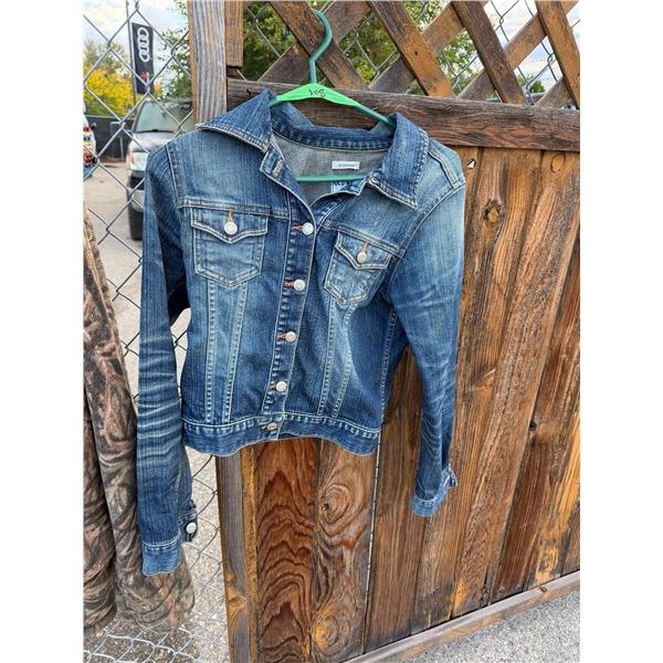 Jean jacket, Old Navy size XS