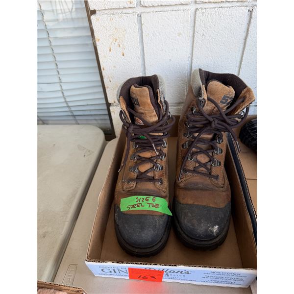 Steel toed boots size 6