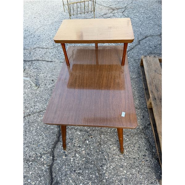Step table 15 1/4 inches x 22 x23 tall