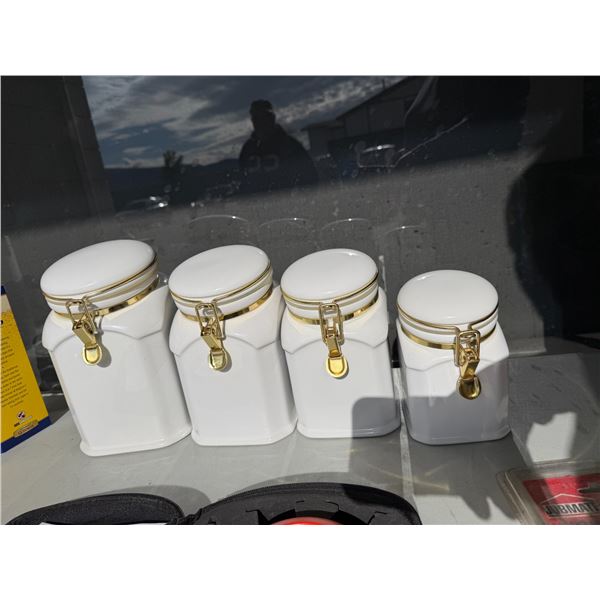 Canister set