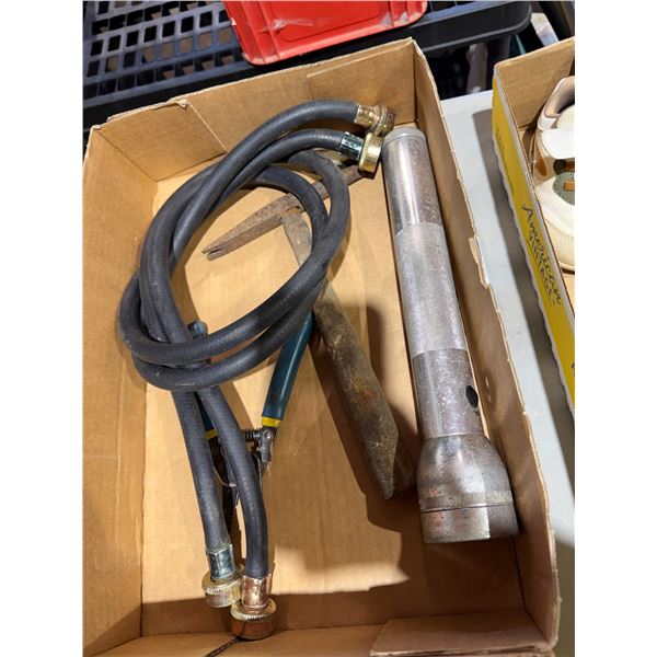 Miscellaneous lot, flashlight, hoses, hammer