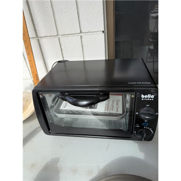 BELLA kitchen toaster oven