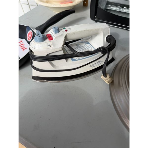 Proctor silex iron