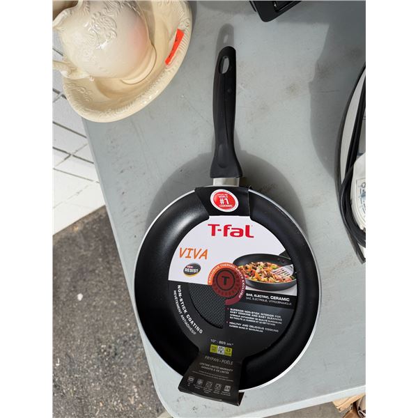 T-fal nonstick frying pan 10 inch