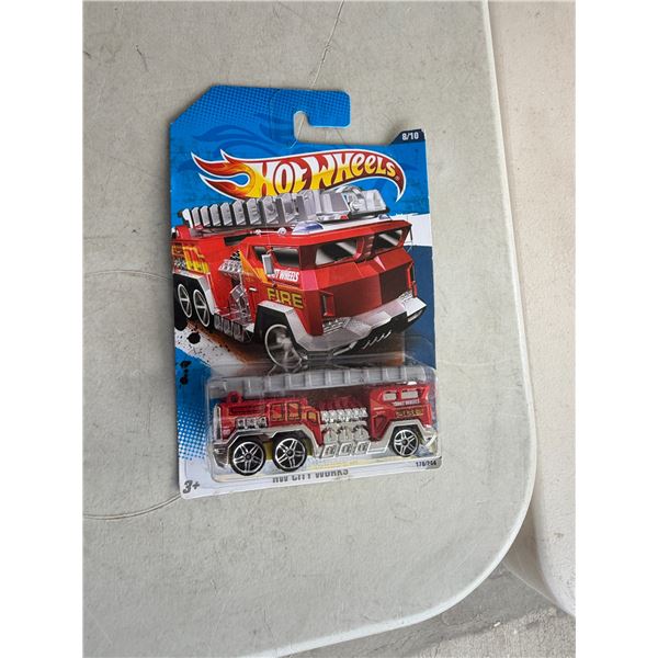 Hot wheels city Works fire truck
