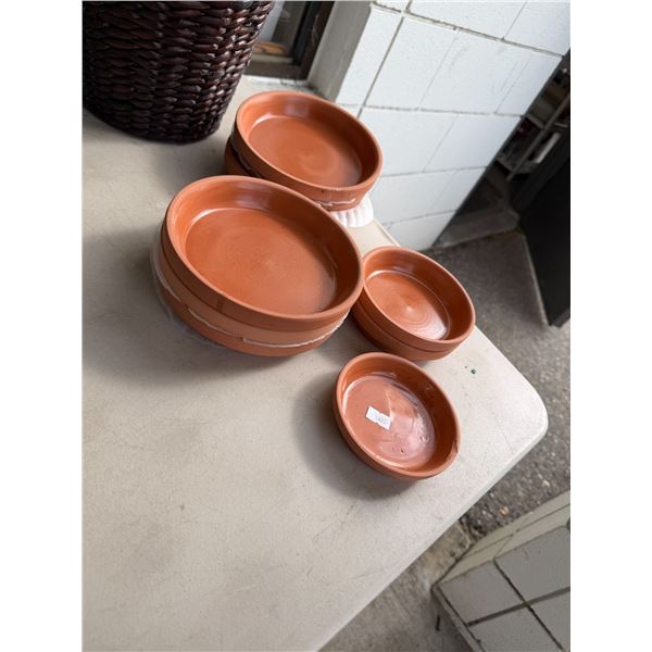 Pottery trays