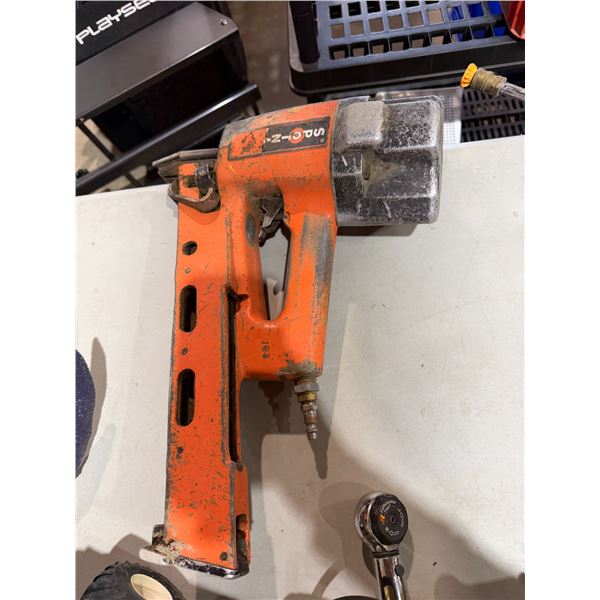 Spotnails Pneumatic 30 degree framing nailer