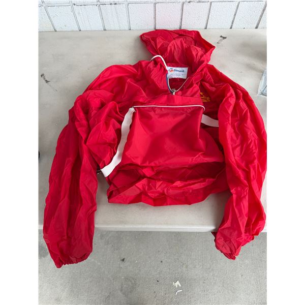 TRIMARK raincoat/fanny pack