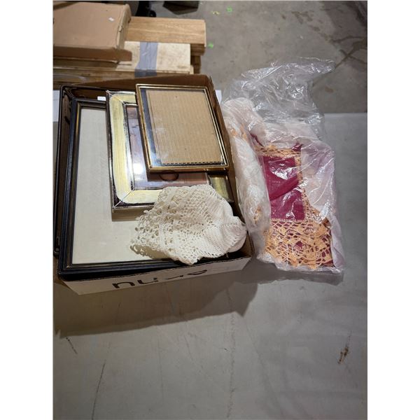 Pictire frames and linens