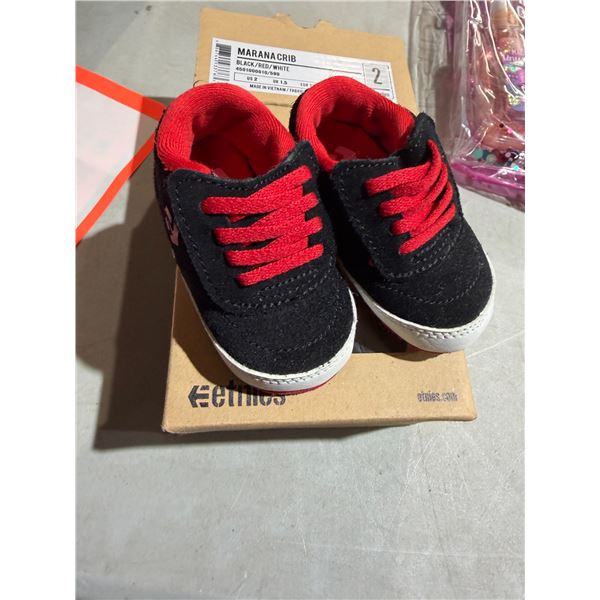 Baby shoes, size 2
