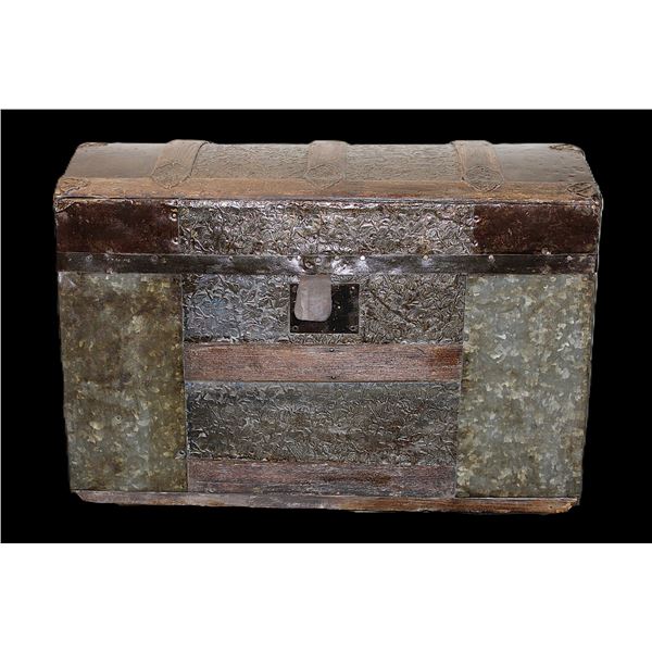 Restored Round Top Trunk- 18.5" X 28" X 15"