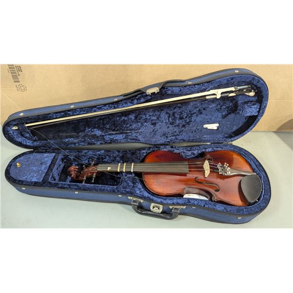 Amati's Fine Instruments Violin w/ Bow & Velvet-Lined Hard Case