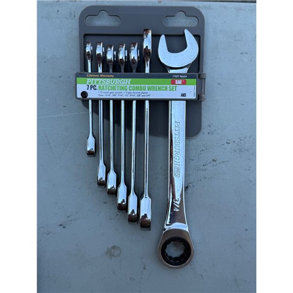 New Pittsburgh 7pc Ratcheting Combo Wrench Set