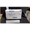 Image 1 : CAISSE DE 8 PAQUETS DE 150 ESSUIE-MAINS