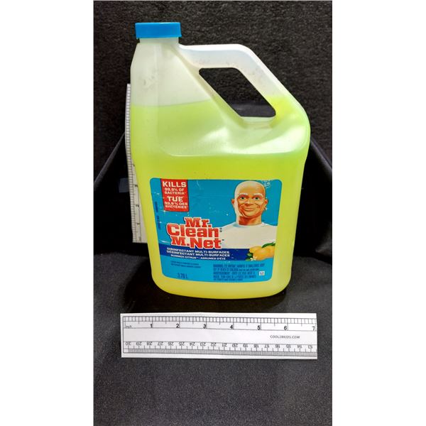 NETTOYANT DÉSINFECTANT MULTISURFACE MR. CLEAN, 3,78 L